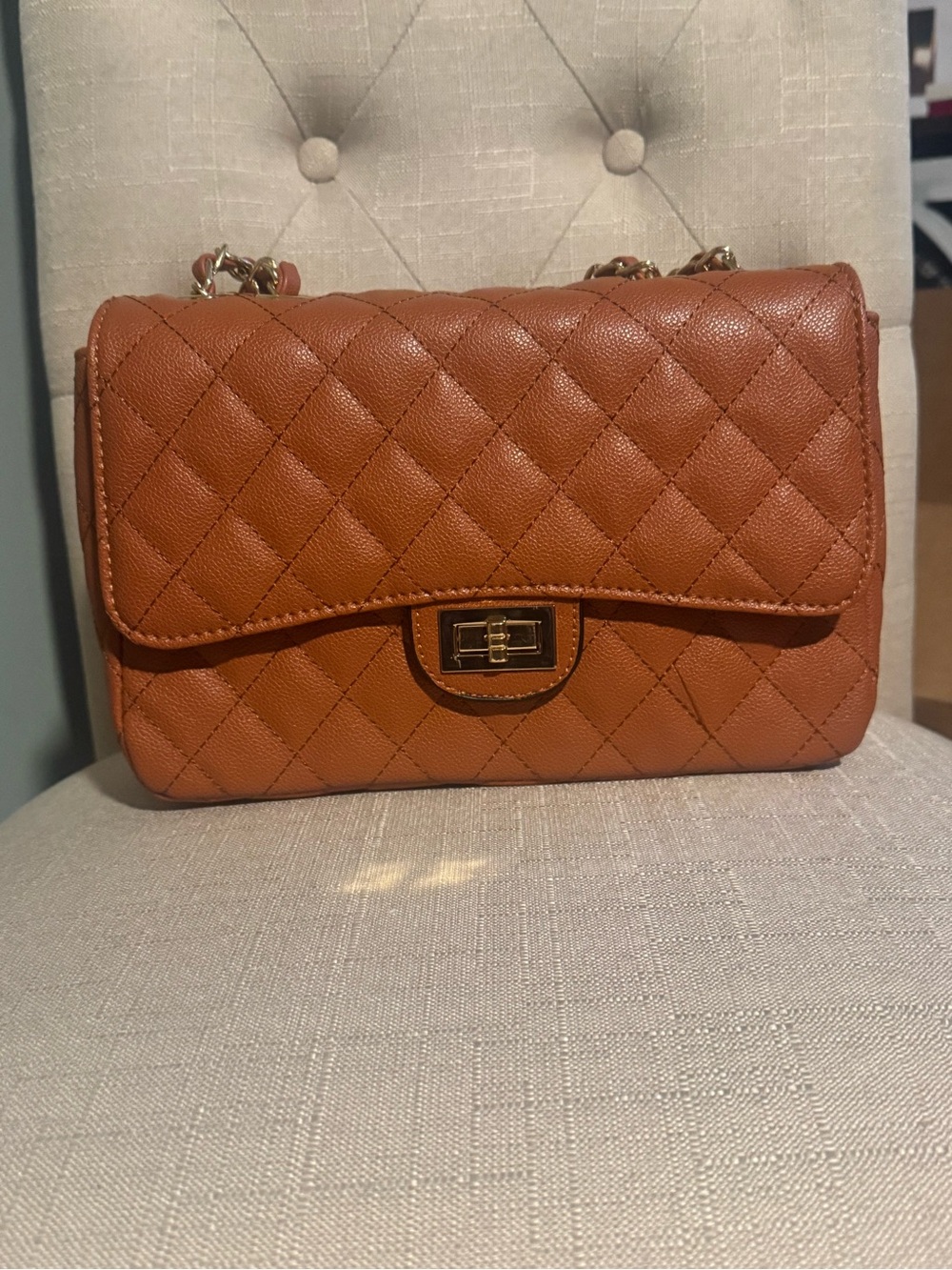 Ello Classy Brown Quilted Chain Shoulder Bag w/ Turn‑Lock Closure NWT - Picture 2 of 13